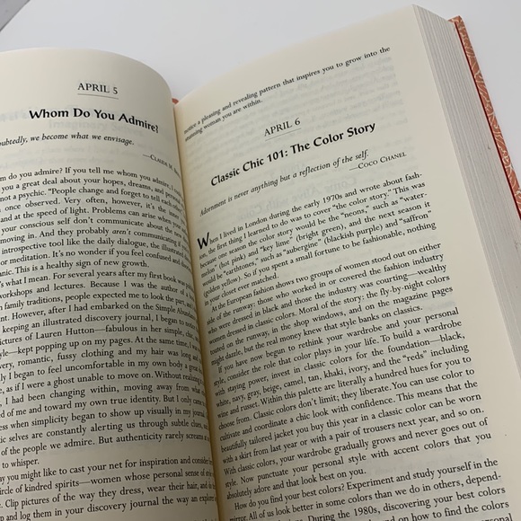 Book | Simple Abundance A Daybook of Comfort And Joy | Daily Find Your Authentic - Picture 9 of 11